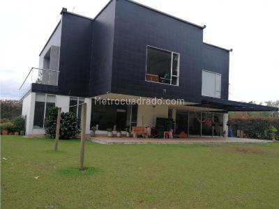 Casa de 5 alcobas en venta en Occidente, Rionegro, 500 m² · foto 3 de 20