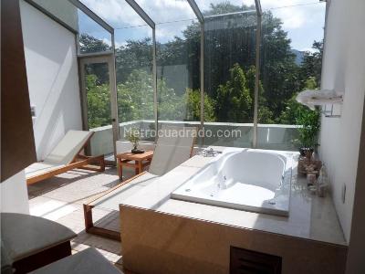 Casa de 4 alcobas en venta en Norte, Bogotá, 750 m² · foto 10 de 17