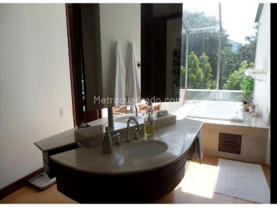 Casa de 4 alcobas en venta en Norte, Bogotá, 750 m² · foto 11 de 17