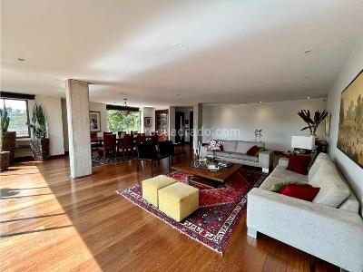 Apartamento de 3 alcobas en venta en Niza, Bogotá, 300 m² · foto 2 de 20