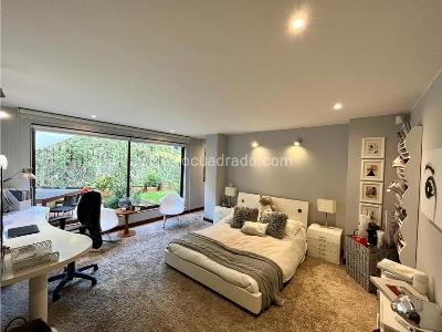 Apartamento de 3 alcobas en venta en Niza, Bogotá, 300 m² · foto 16 de 20