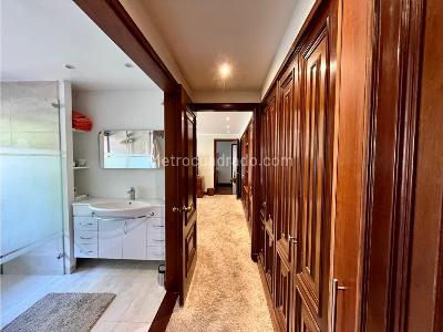 Apartamento de 3 alcobas en venta en Niza, Bogotá, 300 m² · foto 19 de 20