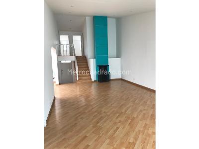 Casa de 4 alcobas en venta en Centro, Bogotá, 256 m² · foto 2 de 19