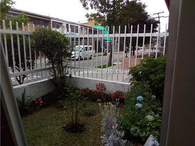 Casa de 5 alcobas en venta en Centro, Bogotá, 196 m² · foto 3 de 20