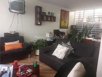 Casa de 5 alcobas en venta en Centro, Bogotá, 196 m² · foto 5 de 20