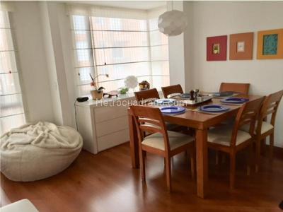 Apartamento de 2 alcobas en venta en Chico Norte, Bogotá, 96 m² · foto 4 de 11