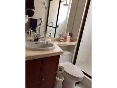 Apartamento de 2 alcobas en venta en Chico Norte, Bogotá, 96 m² · foto 9 de 11