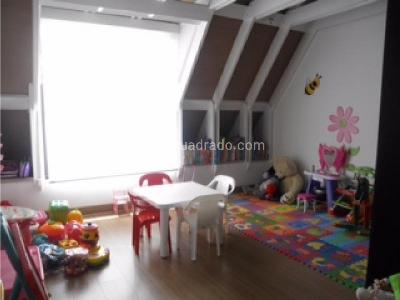 Casa de 3 alcobas en venta en Norte, Bogotá, 258 m² · foto 18 de 20