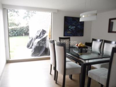 Casa de 3 alcobas en venta en Norte, Bogotá, 258 m² · foto 2 de 20