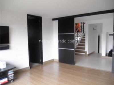 Casa de 3 alcobas en venta en Norte, Bogotá, 258 m² · foto 7 de 20