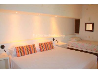Casa de 4 alcobas en venta en Norte, Girardot, 387 m² · foto 4 de 6