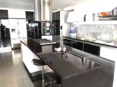 Apartamento en venta en Chico Alto, Bogotá · foto 8 de 20