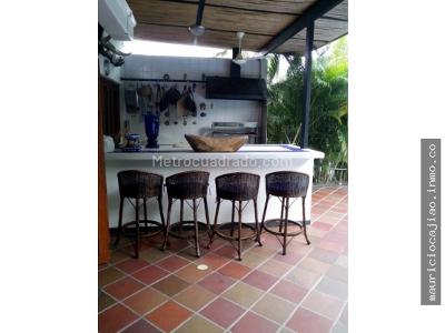 Casa de 4 alcobas en venta en Norte, Girardot, 370 m² · foto 3 de 16