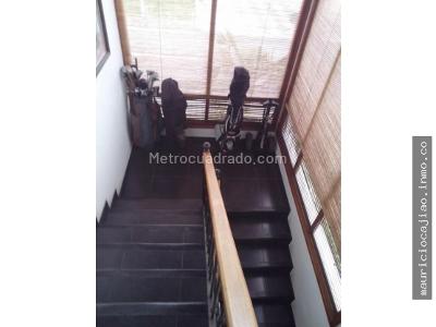 Casa de 4 alcobas en venta en Norte, Girardot, 370 m² · foto 11 de 16