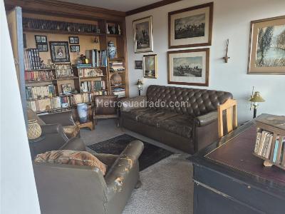 Apartamento en venta en Los Rosales, Bogotá · foto 2 de 19