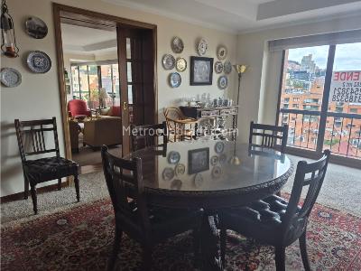 Apartamento en venta en Los Rosales, Bogotá · foto 8 de 19
