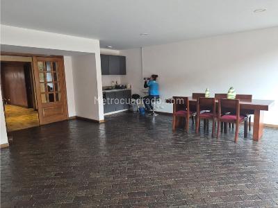 Apartamento en venta en Los Rosales, Bogotá · foto 15 de 19