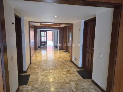 Apartamento en venta en Los Rosales, Bogotá · foto 17 de 19