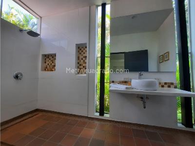 Casa de 4 alcobas en venta en Puerto Peñalisa, Girardot, 1268 m² · foto 16 de 16