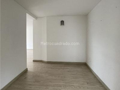 Apartamento de 2 alcobas en venta en Santa Barbara, Bogotá, 65 m² · foto 6 de 11