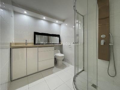 Apartamento de 2 alcobas en venta en Santa Barbara, Bogotá, 65 m² · foto 7 de 11