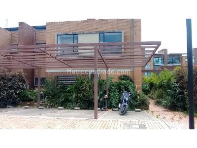 Casa en venta en Suba, Bogotá · foto 2 de 15