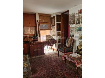 Apartamento de 2 alcobas en venta en Chico Reservado, Bogotá, 200 m² · foto 5 de 20
