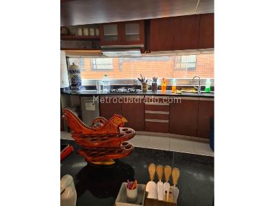 Apartamento de 2 alcobas en venta en Chico Reservado, Bogotá, 200 m² · foto 11 de 20