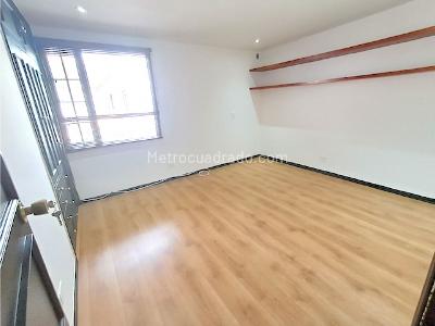 Casa de 3 alcobas en arriendo en Santa Barbara, Bogotá, 180 m² · foto 4 de 16