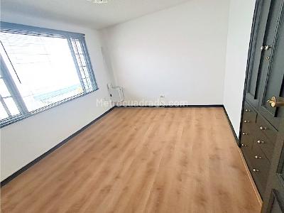 Casa de 3 alcobas en arriendo en Santa Barbara, Bogotá, 180 m² · foto 5 de 16