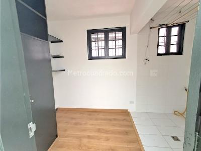 Casa de 3 alcobas en arriendo en Santa Barbara, Bogotá, 180 m² · foto 6 de 16