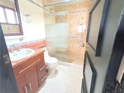 Casa de 3 alcobas en arriendo en Santa Barbara, Bogotá, 180 m² · foto 8 de 16