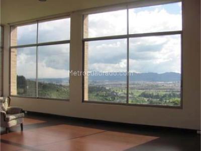 Casa de 3 alcobas en arriendo en Sindamanoy, Chía, 573 m² · foto 2 de 20