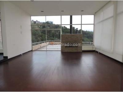 Casa de 3 alcobas en arriendo en Sindamanoy, Chía, 573 m² · foto 3 de 20