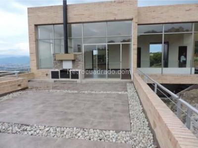 Casa de 3 alcobas en arriendo en Sindamanoy, Chía, 573 m² · foto 19 de 20