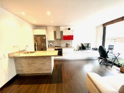 Apartaestudio en arriendo en Chico, Bogotá, 36 m² · foto 2 de 5