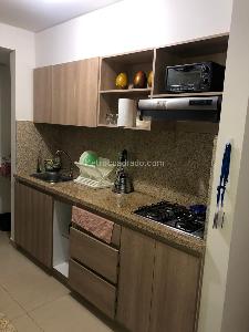 Apartamento de 3 alcobas en venta en Puerto Peñalisa, Girardot, 82 m² · foto 2 de 19