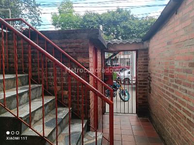 Casa de 5 alcobas en venta en Santa Helenita, Bogotá, 282 m² · foto 2 de 9