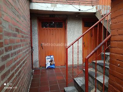 Casa de 5 alcobas en venta en Santa Helenita, Bogotá, 282 m² · foto 3 de 9