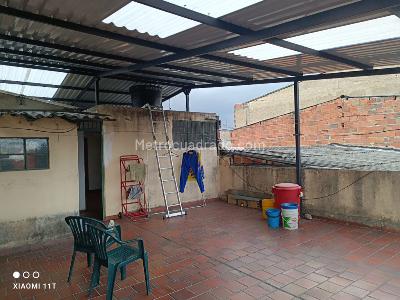 Casa de 5 alcobas en venta en Santa Helenita, Bogotá, 282 m² · foto 6 de 9