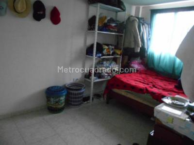Casa de 5 alcobas en venta en Santa Helenita, Bogotá, 282 m² · foto 8 de 9