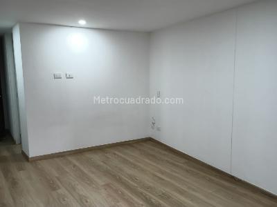 Apartaestudio en venta en La Candelaria, Bogotá, 28 m² · foto 6 de 13