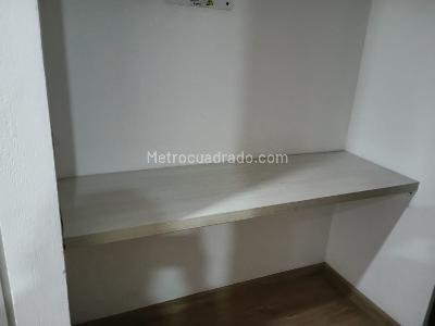 Apartaestudio en venta en La Candelaria, Bogotá, 28 m² · foto 8 de 13