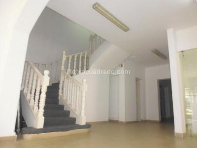 Casa de 5 alcobas en venta en Quinta Camacho, Bogotá, 626 m² · foto 2 de 20