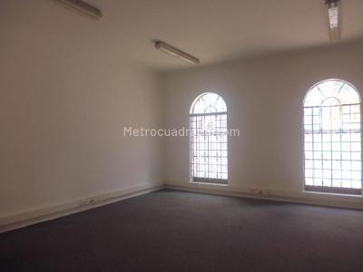 Casa de 5 alcobas en venta en Quinta Camacho, Bogotá, 626 m² · foto 6 de 20