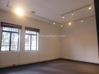 Casa de 5 alcobas en venta en Quinta Camacho, Bogotá, 626 m² · foto 11 de 20