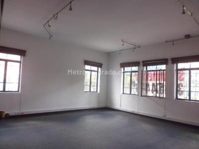 Casa de 5 alcobas en venta en Quinta Camacho, Bogotá, 626 m² · foto 13 de 20