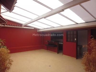 Casa de 5 alcobas en venta en Quinta Camacho, Bogotá, 626 m² · foto 16 de 20