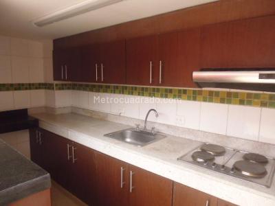 Casa de 5 alcobas en venta en Quinta Camacho, Bogotá, 626 m² · foto 17 de 20