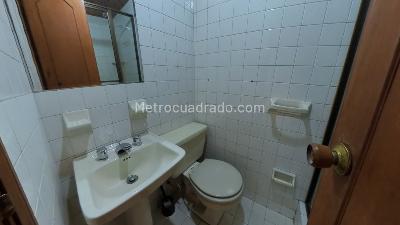Apartamento de 2 alcobas en arriendo en Santa Barbara Central, Bogotá, 87 m² · foto 4 de 20